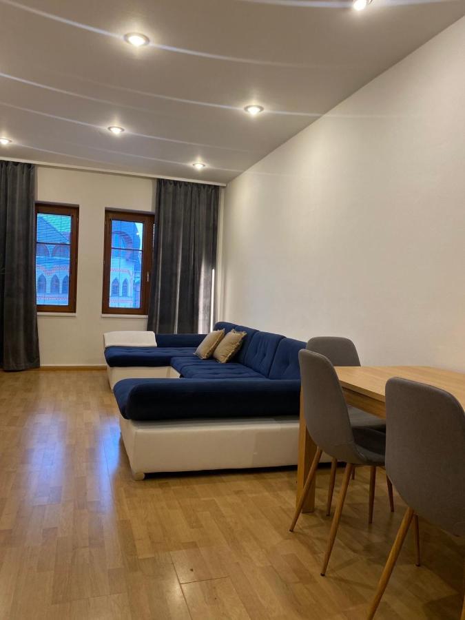 Apartman Lara Комарно Экстерьер фото